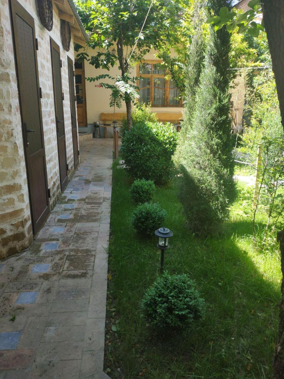 Sim Sim Hostel & Guest House Near The Church Samarkand Ngoại thất bức ảnh